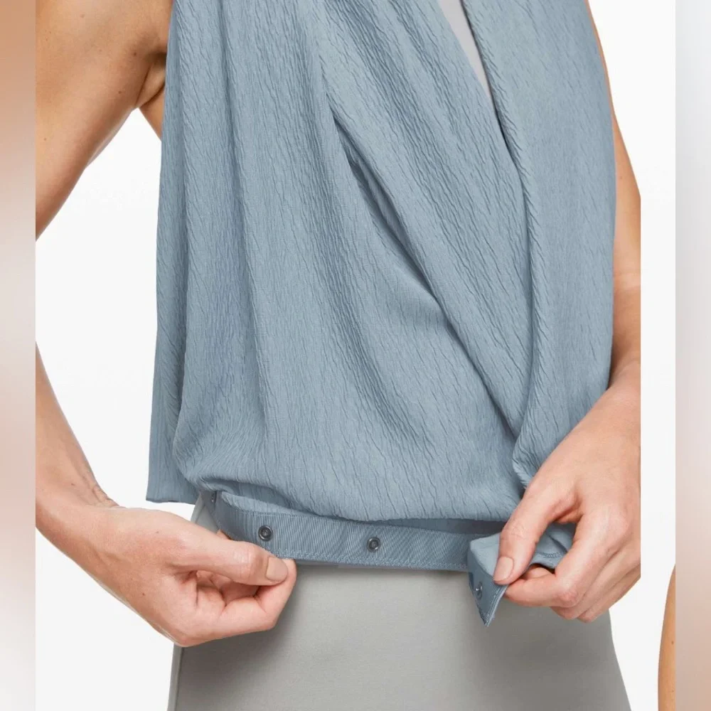 Lululemon Vinyasa Scarf *Crinkle Chambray, New with Tags - Picture 2 of 5